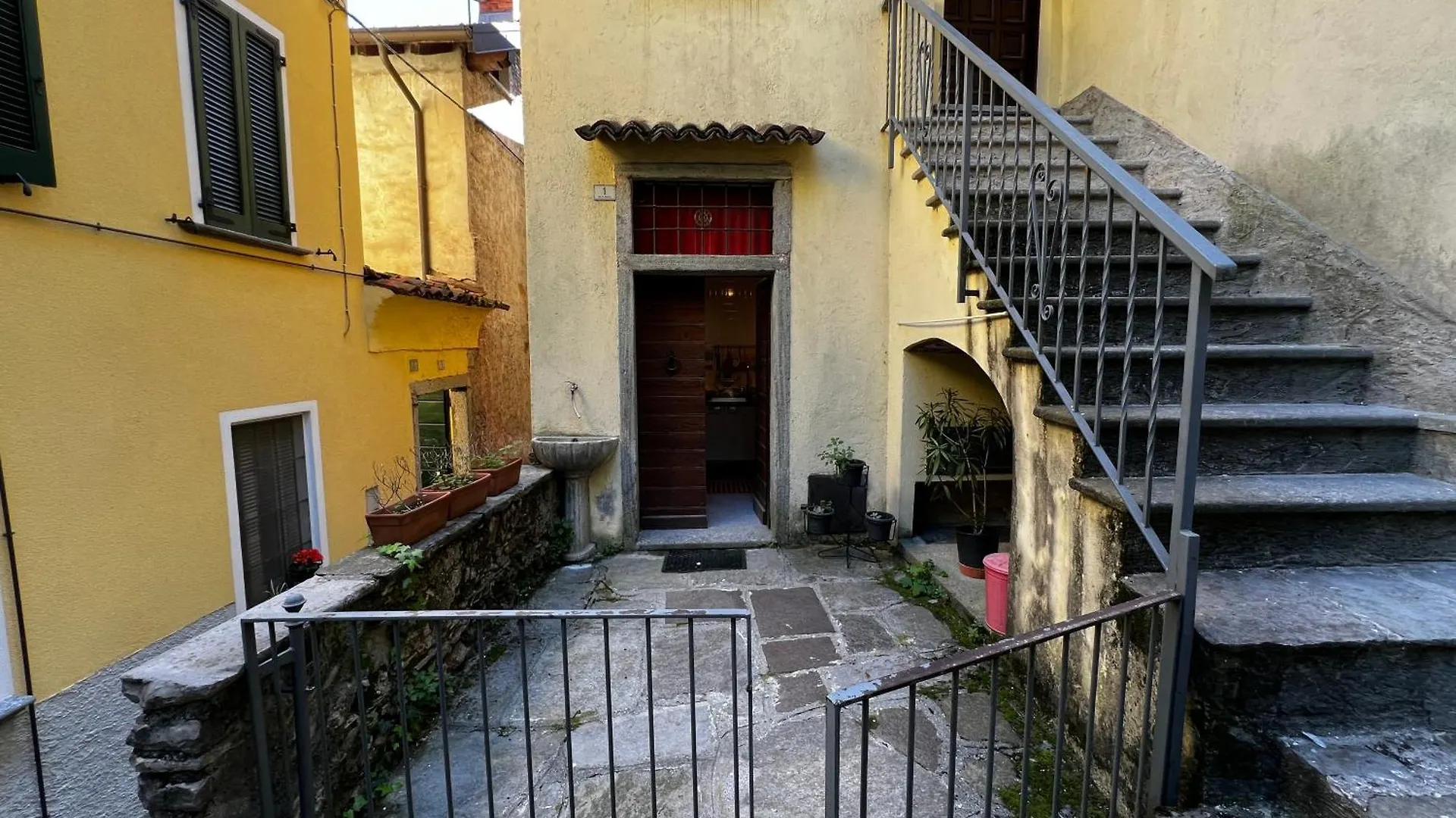 Apartment Loft - Lago Di Como Apt Menaggio